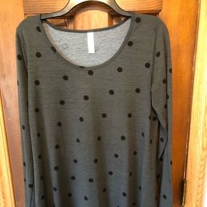 Lularoe lynnae top